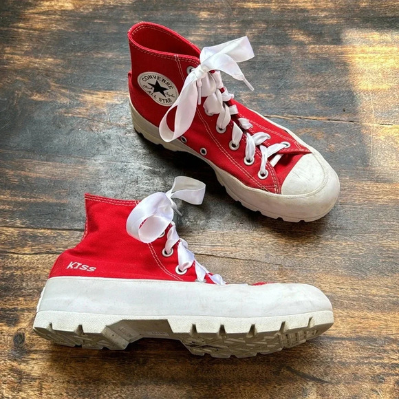 Custom Chuck Taylor All Star Lugged Platform
Red Customized with the word Kiss - Picture 4 of 11